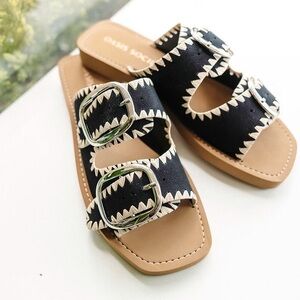OASIS SOCIETY Double Buckle Sandal